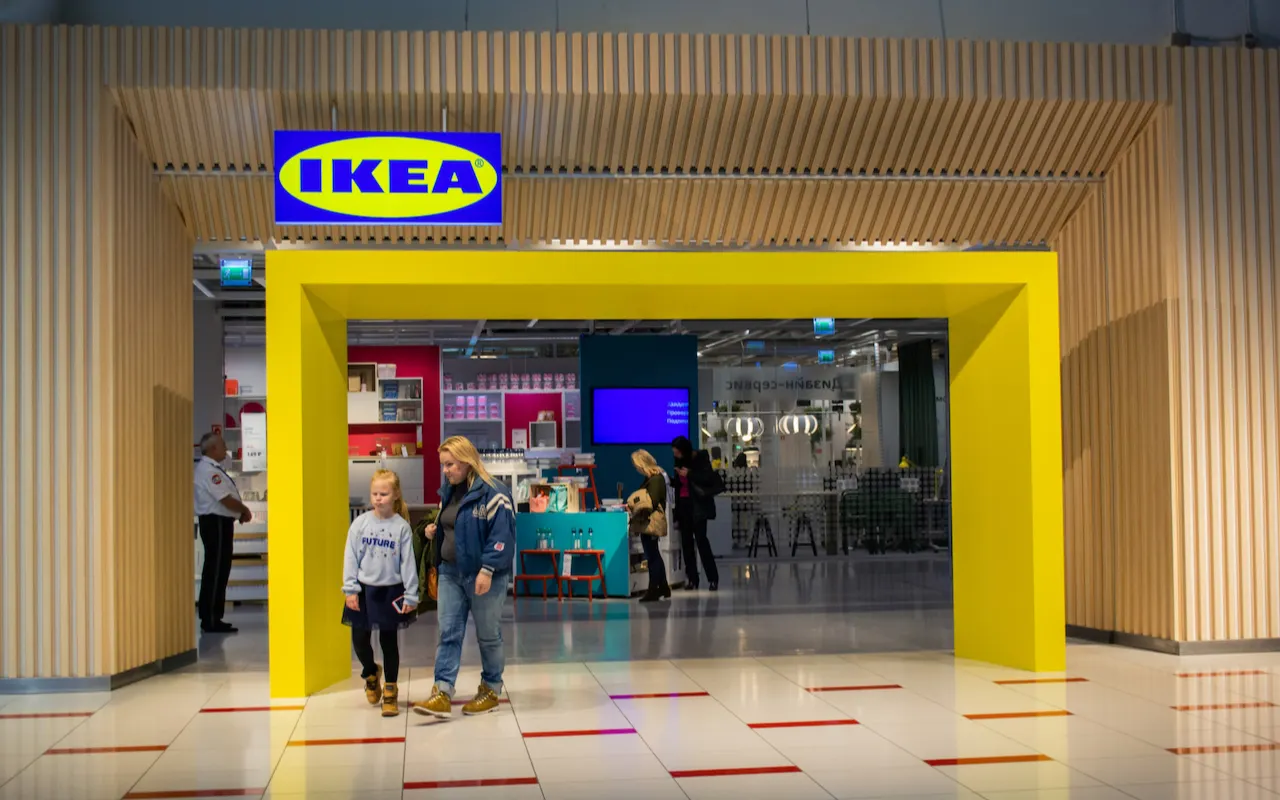 Где найти товары из IKEA по нормальным ценам? Многие лоты доступны в России уже сейчас