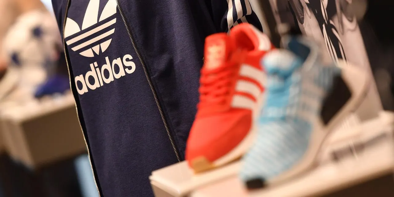 Обувь от adidas и Reebok упала в цене. На Lamoda отдают 5 классных пар