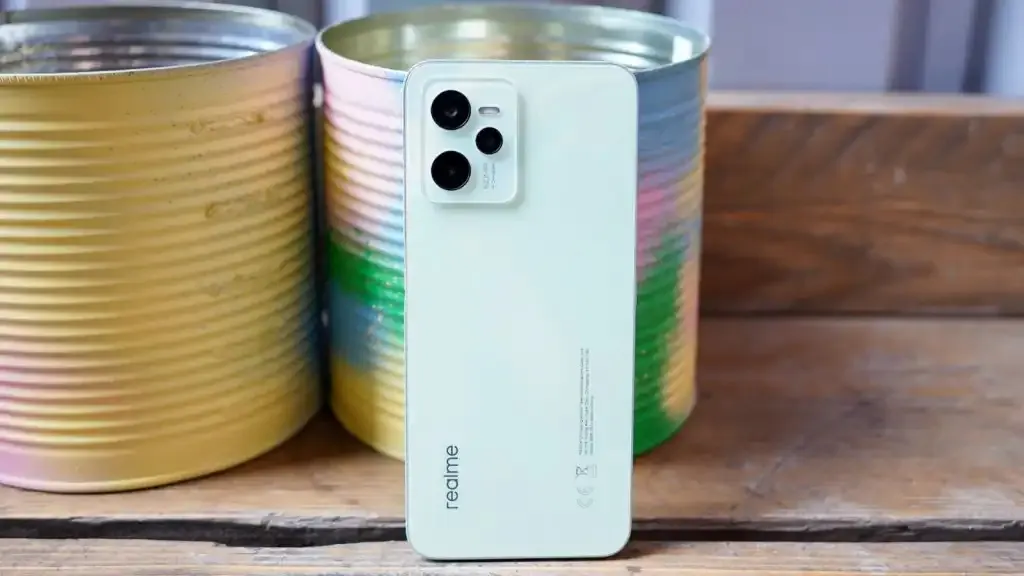 Этот Realme — идеальный бабушкофон. Его отдают за копейки на Joom