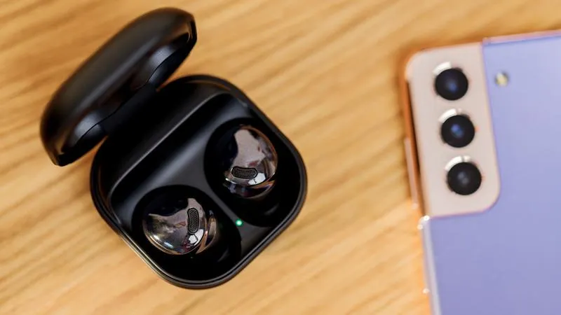 Samsung Galaxy Buds Pro сливают за полцены. Официального прайса ниже еще не было