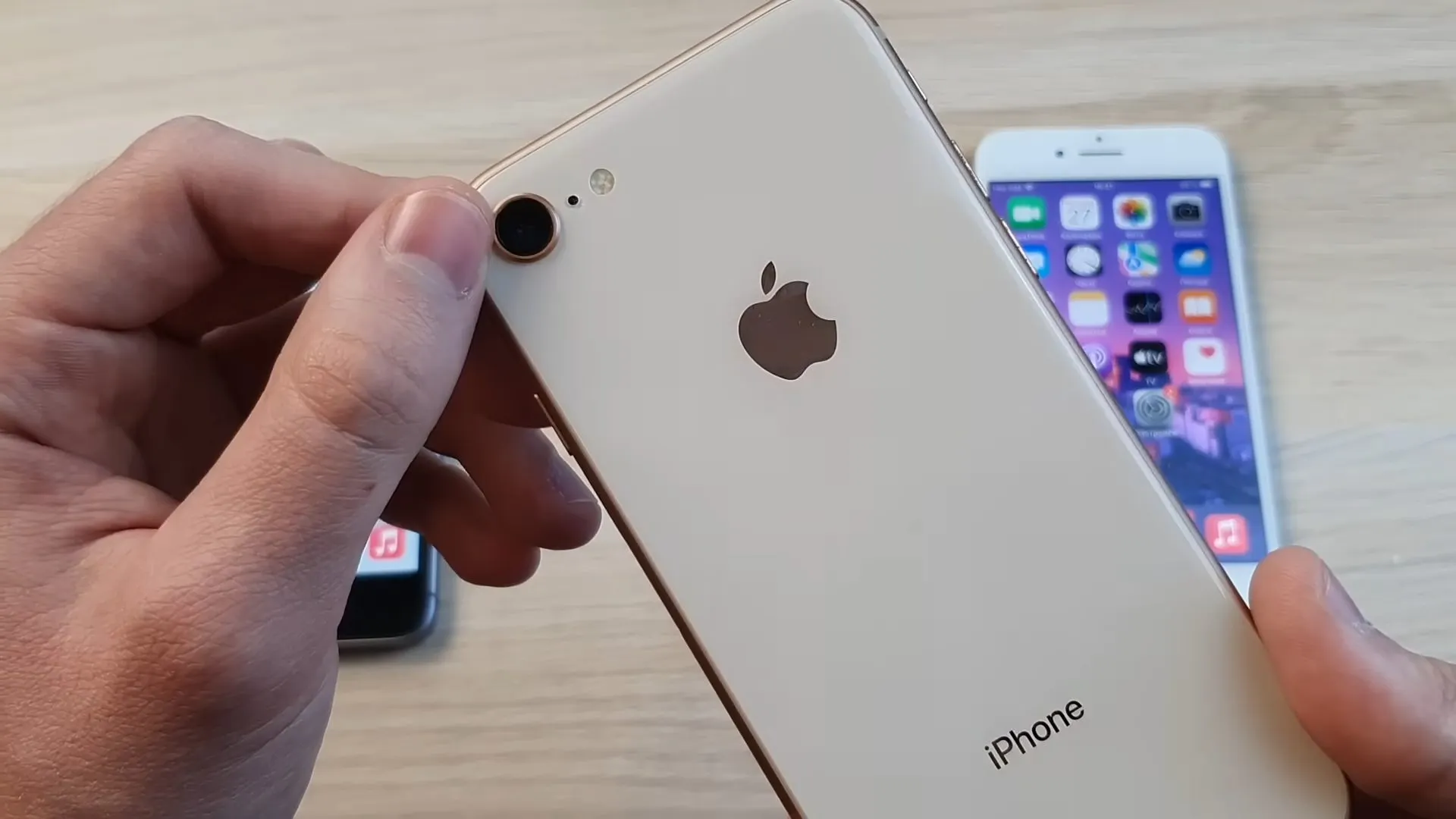 Какие из древних iPhone можно брать в 2022 году? Подойдет только одна модель