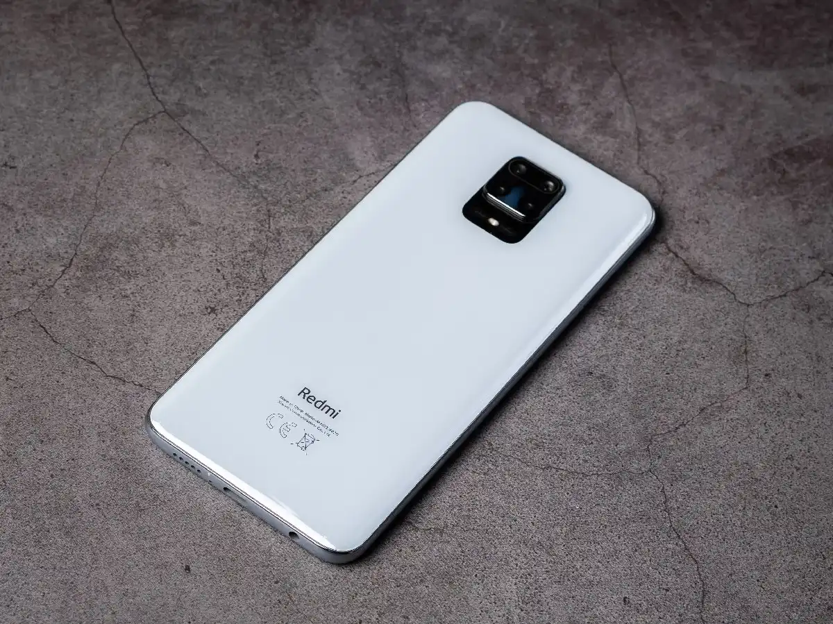 Про этот Xiaomi Redmi все забыли, но его все еще можно брать. Девайс с мощным процессором рухнул в цене