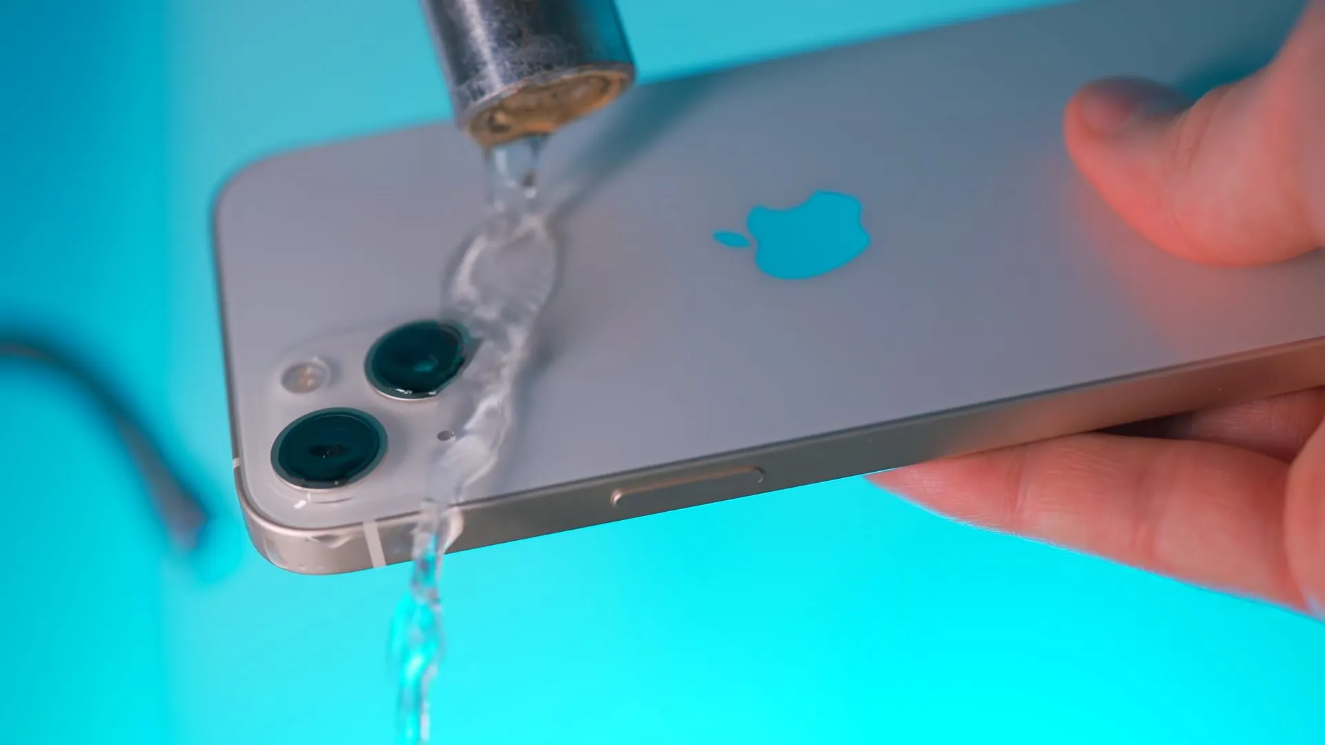Где взять iPhone 13 по самой выгодной цене? Есть два варианта