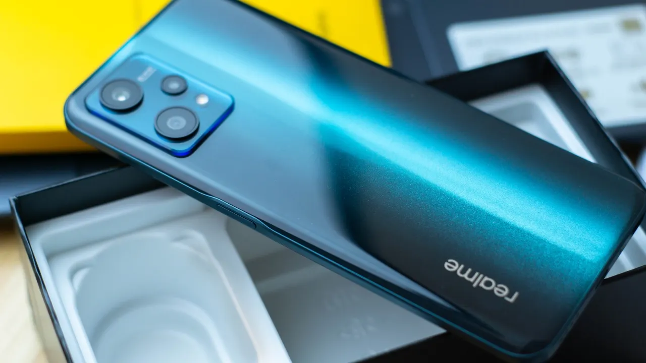 Это лучший Realme за 20 тысяч рублей, но скоро он исчезнет из продажи. Его точно нужно брать