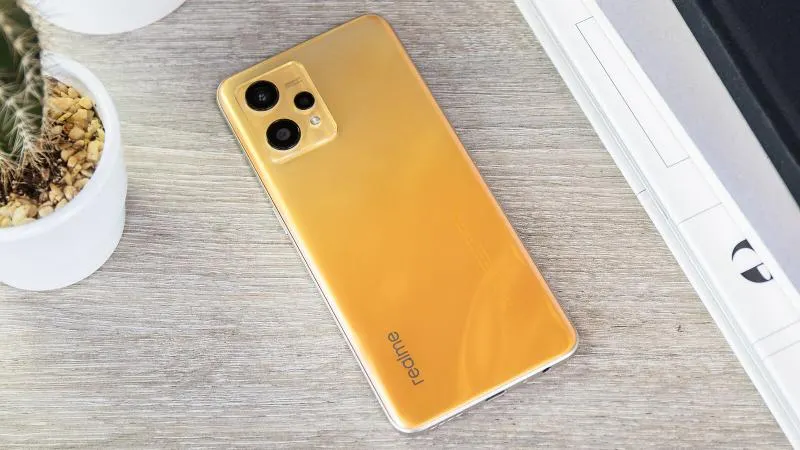 Realme 9 отдают по лучшей цене в 2022 году. Шикарная модель за 15 тысяч рублей