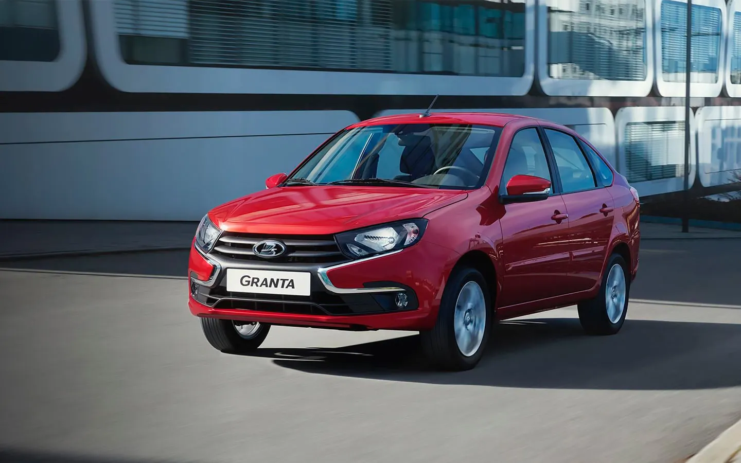 Wylsacom протестировал Lada Granta без подушек и ABS. Сколько стоила и какие впечатления?