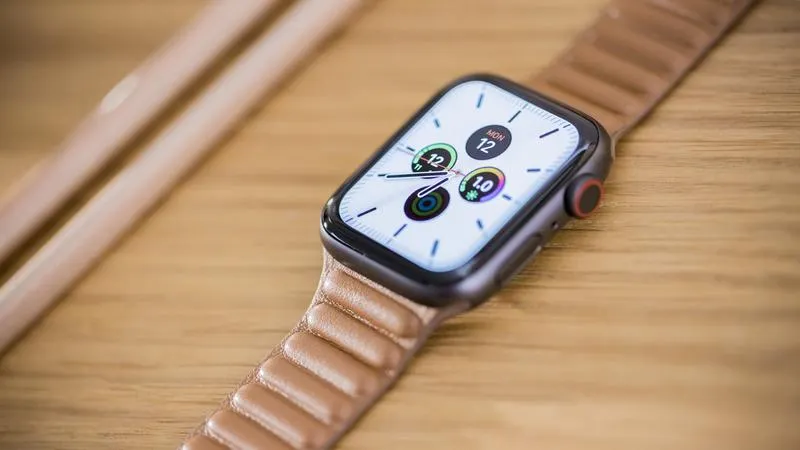 Эти Apple Watch — самые выгодные смарт-часы бренда. Их сейчас сливают за бесценок