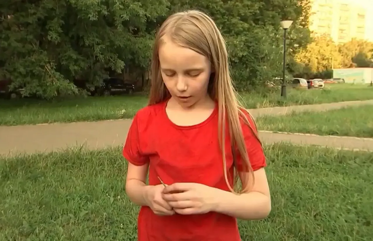 Алиса Теплякова отчисляется из МГУ. Но 10-летней студентке не отдают документы