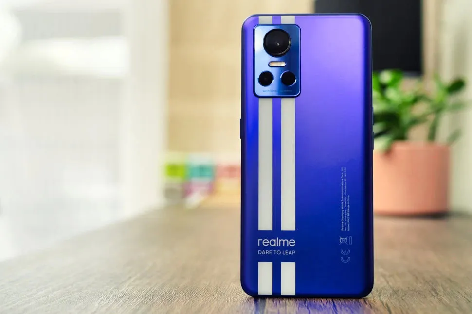 Игровой флагман Realme отдают с жирной скидкой. У него практически нет недостатков