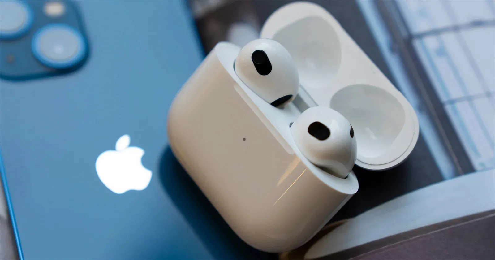 Какие TWS-наушники стоит брать в 2022 году? AirPods 3 и  другие годные варианты