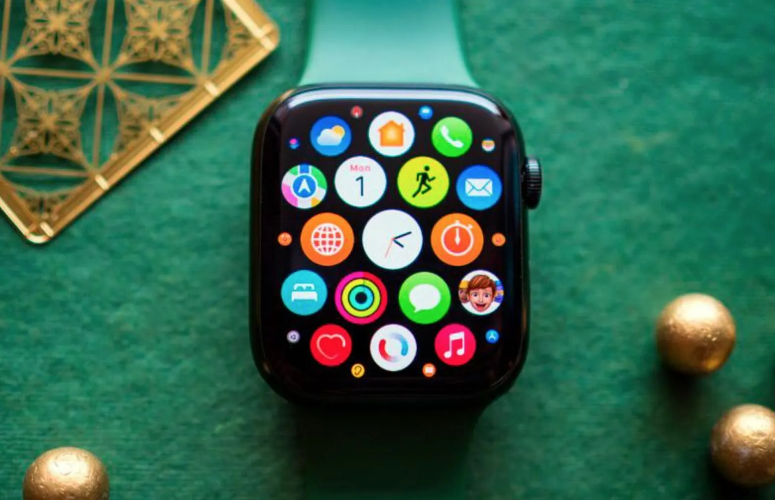 Apple Watch 7 мощно подешевели. Стоят сильно ниже психологической отметки