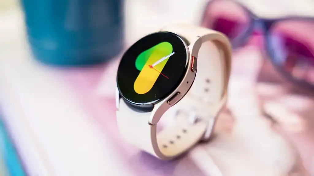 Samsung Galaxy Watch5 впервые подешевели в России. Стоит ли переплачивать за новинку?