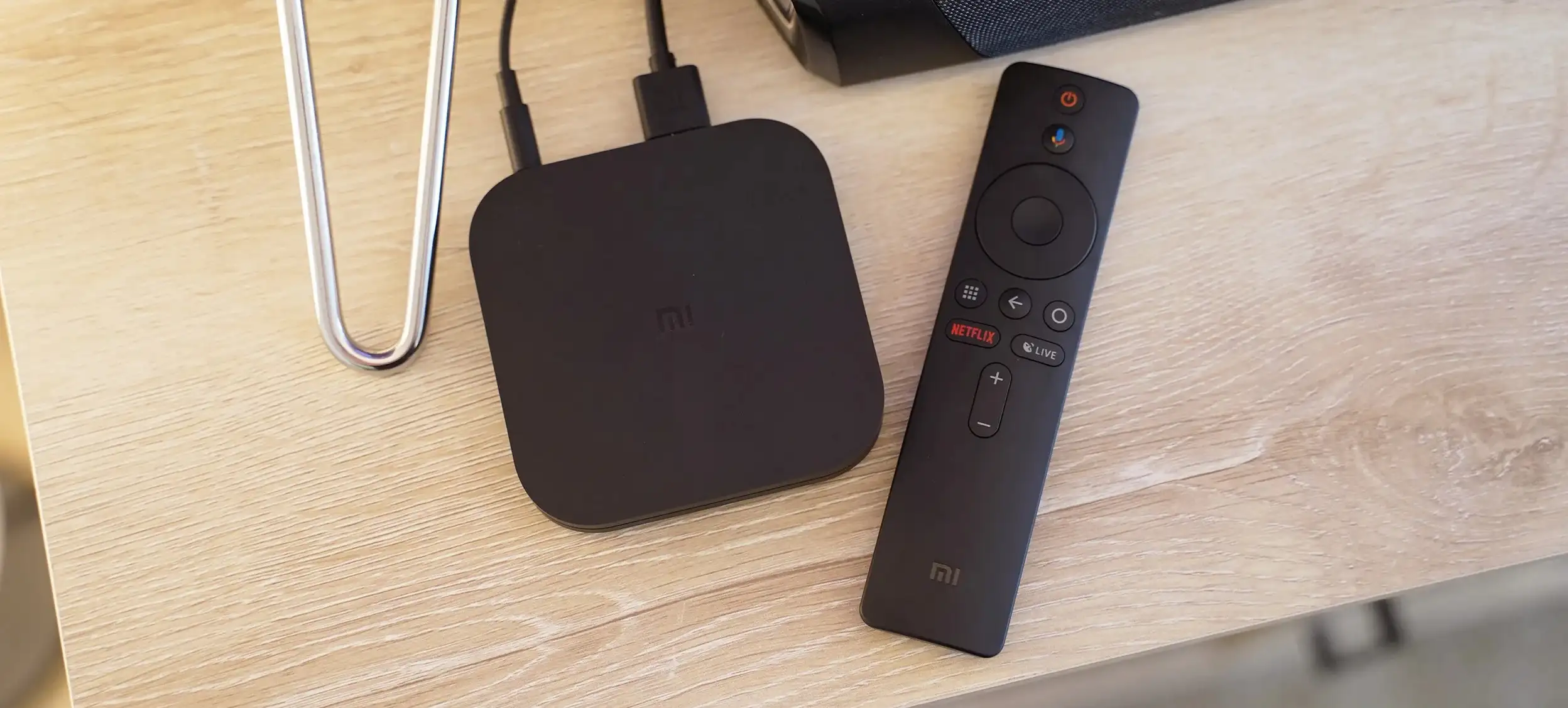 Хитовую ТВ-приставку Xiaomi сливают за копейки. Она вмиг прокачает ваш старый телевизор