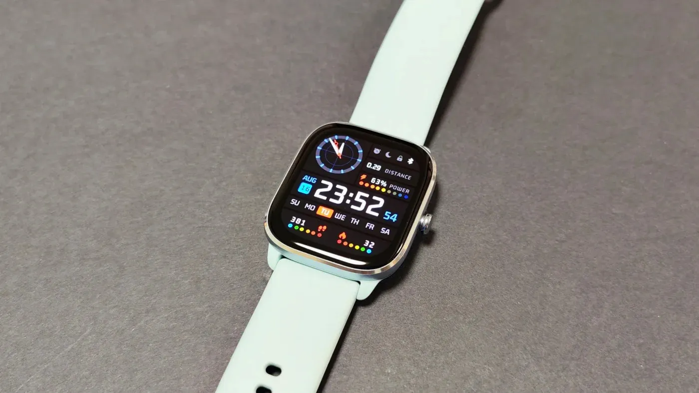Свежие Amazfit GTS 4 mini впервые подешевели на Али. Доступный вариант для спортсменов