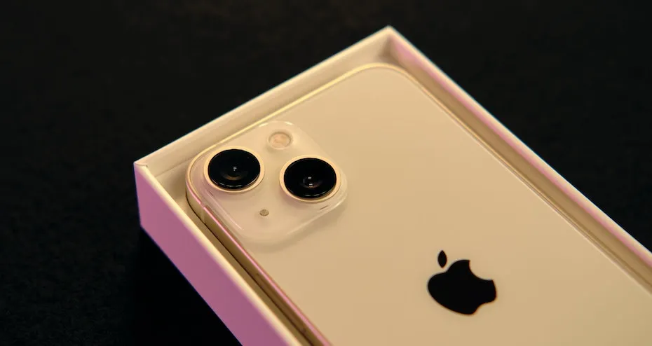 iPhone 13 mini заметно подешевел в России. А что с другими ценами перед презентацией Apple?