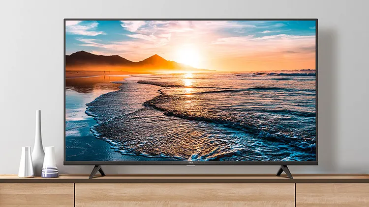 Телевизор TCL с огромной диагональю и 4K рухнул в цене. Хватаем, пока есть в наличии