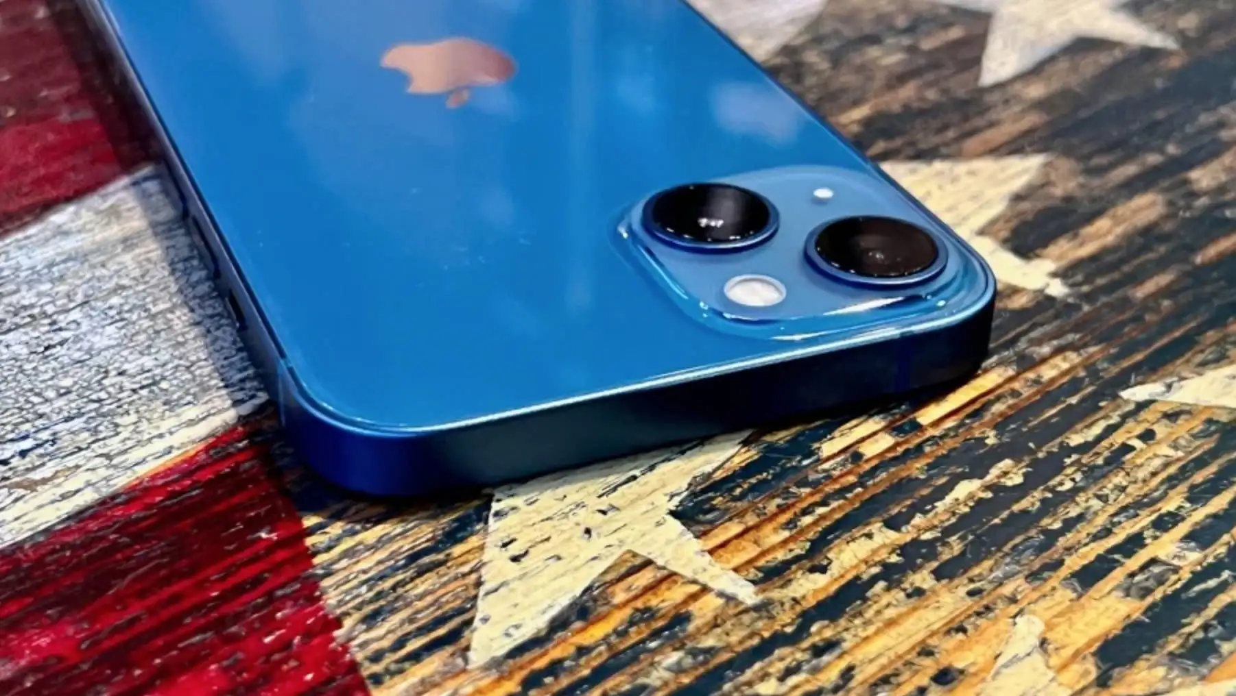 iPhone 13 – наш вариант. Объясняем, почему мы бы взяли прошлогодний смартфон Apple