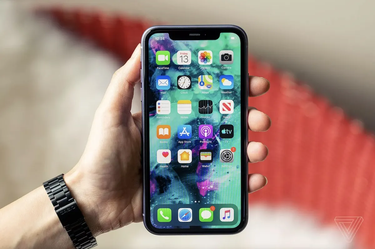 iPhone 11 стал совсем бюджетным. Он вряд ли подешевеет еще сильнее