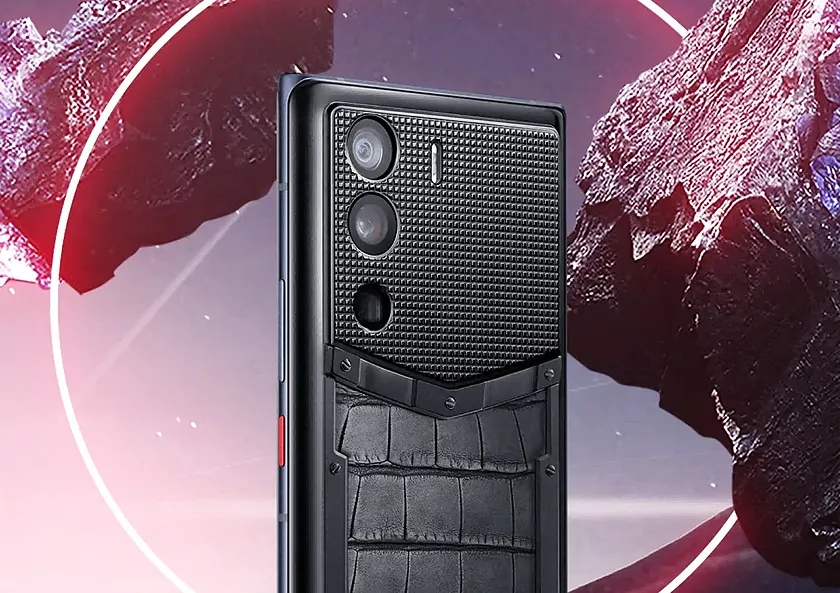 Vertu выпустила смартфон из кожи крокодила. Это аппарат за 2,5 миллиона рублей – за что такие деньги?
