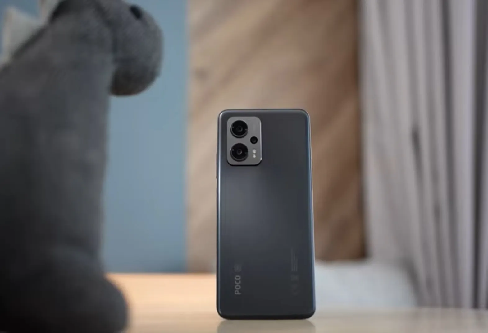 Этот Xiaomi Poco — лучший субфлагман бренда. Мы знаем, где его взять по минимальной цене