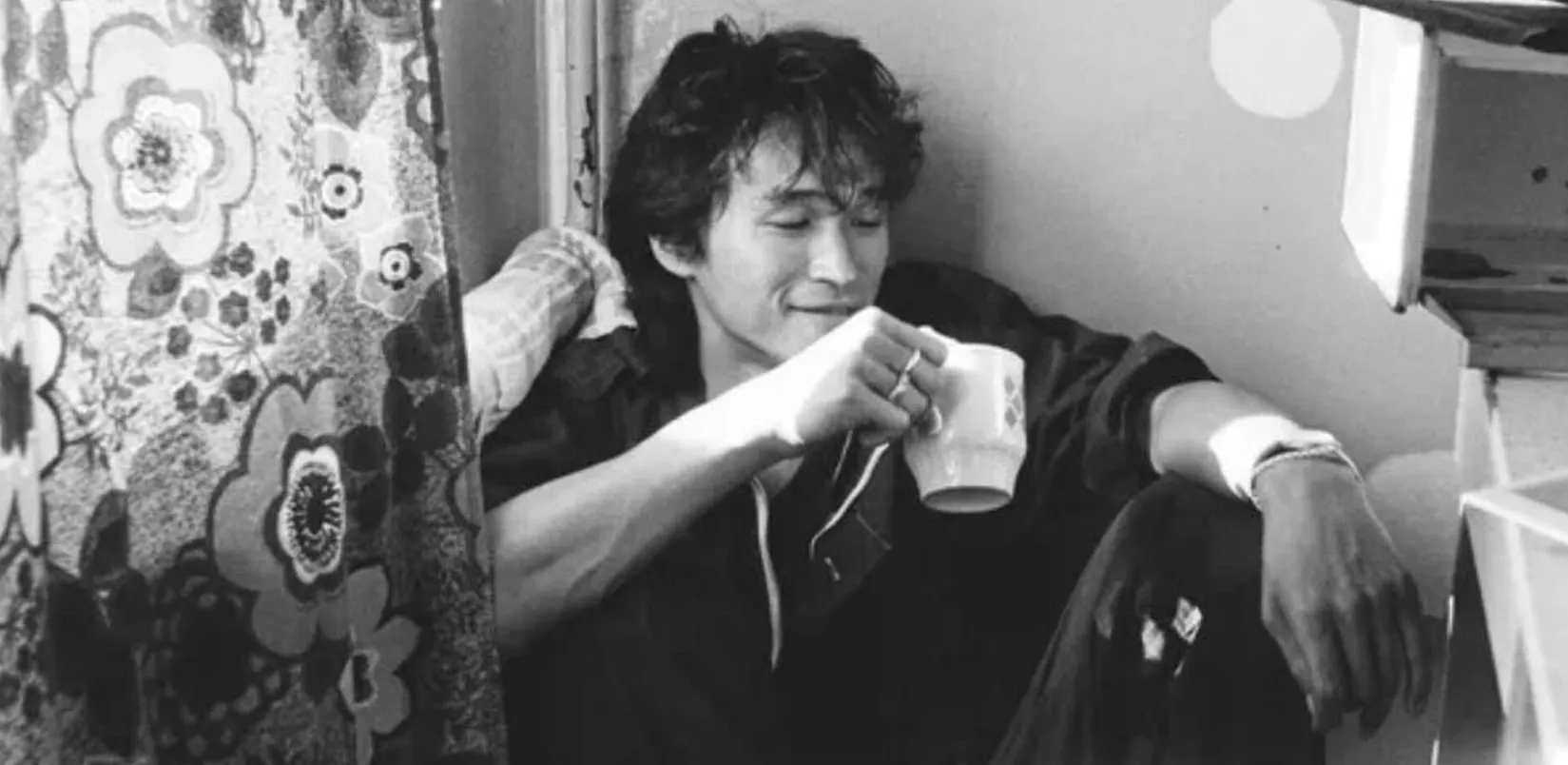 Под кого косили легенды русского рока? «Сплин» содрали стиль Oasis, а Цой воровал звучание