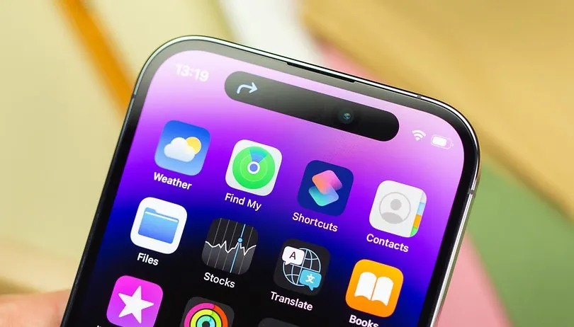 Главная фишка iPhone 14 Pro теперь есть на любом Android-смартфоне. Объясняем, как настроить ее на своем девайсе
