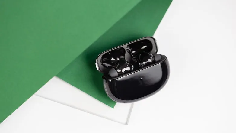 Эти наушники Oppo — идеальный клон AirPods. Вариант с АШП и кучей флагманских фишек