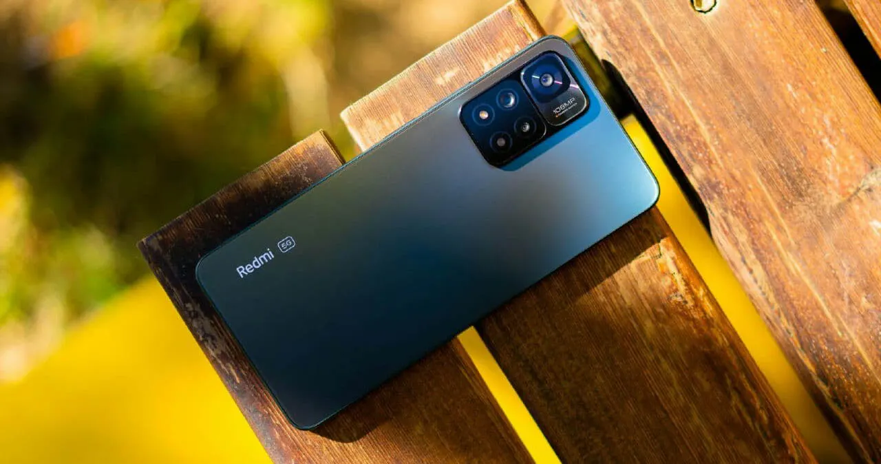 Топовый Xiaomi Redmi сливают по минимальной цене. Вариант со 120-герцовым экраном и реактивной зарядкой