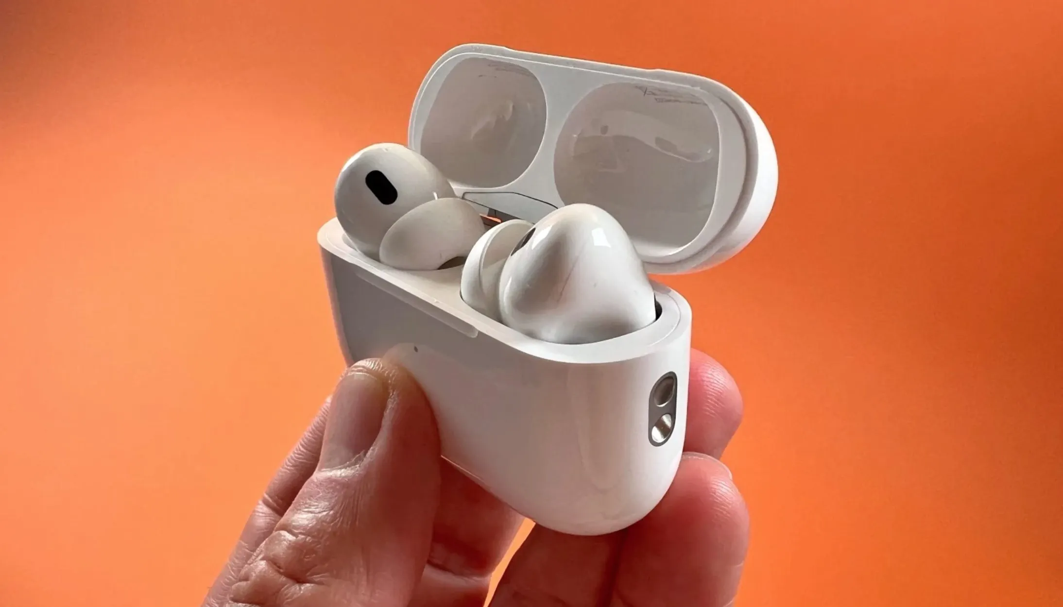 AirPods Pro 2 уже протестировали. Стоит ли брать новинку?