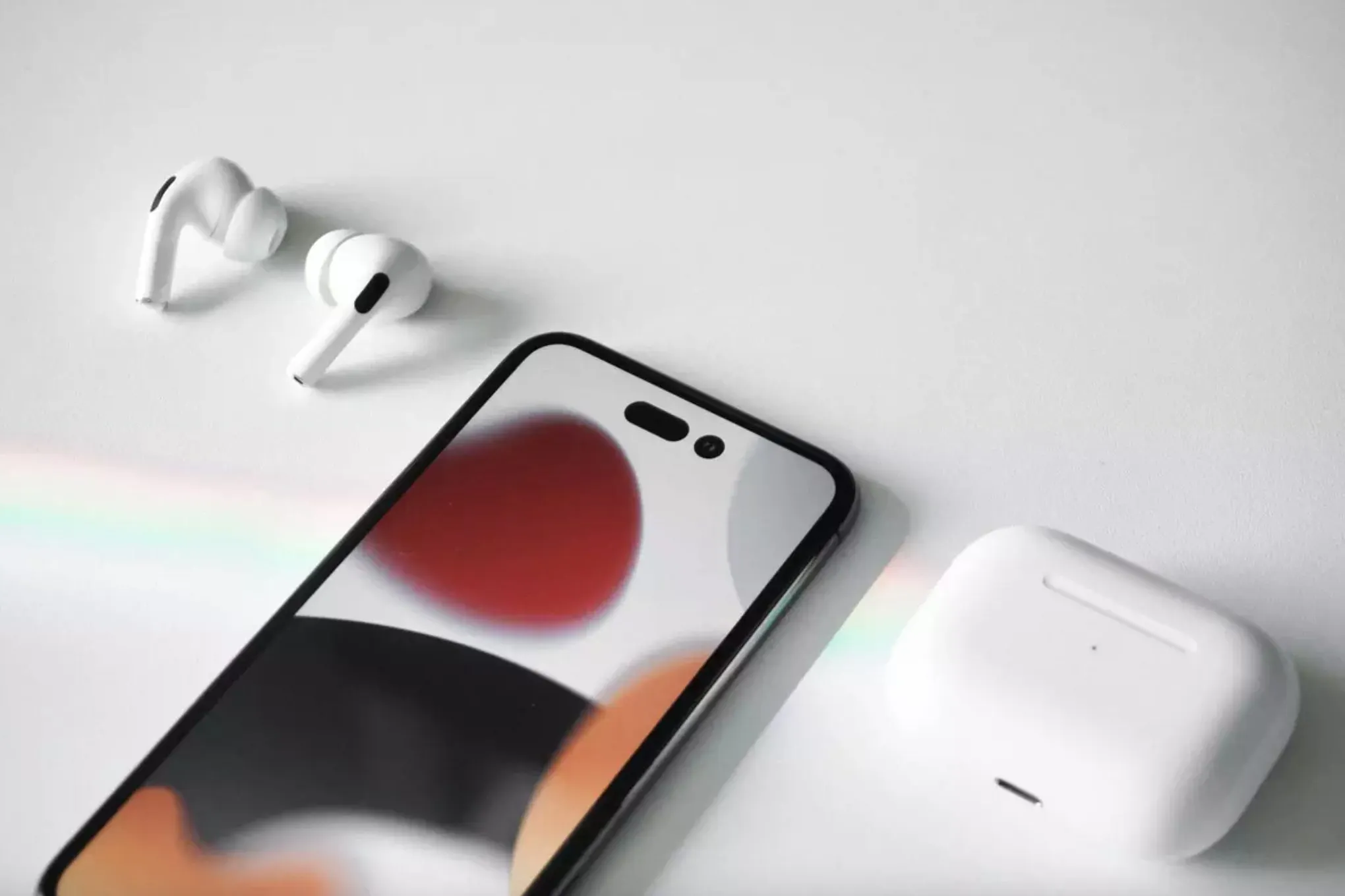 В России появились уникальные iPhone. Что они умеют и где их купить?