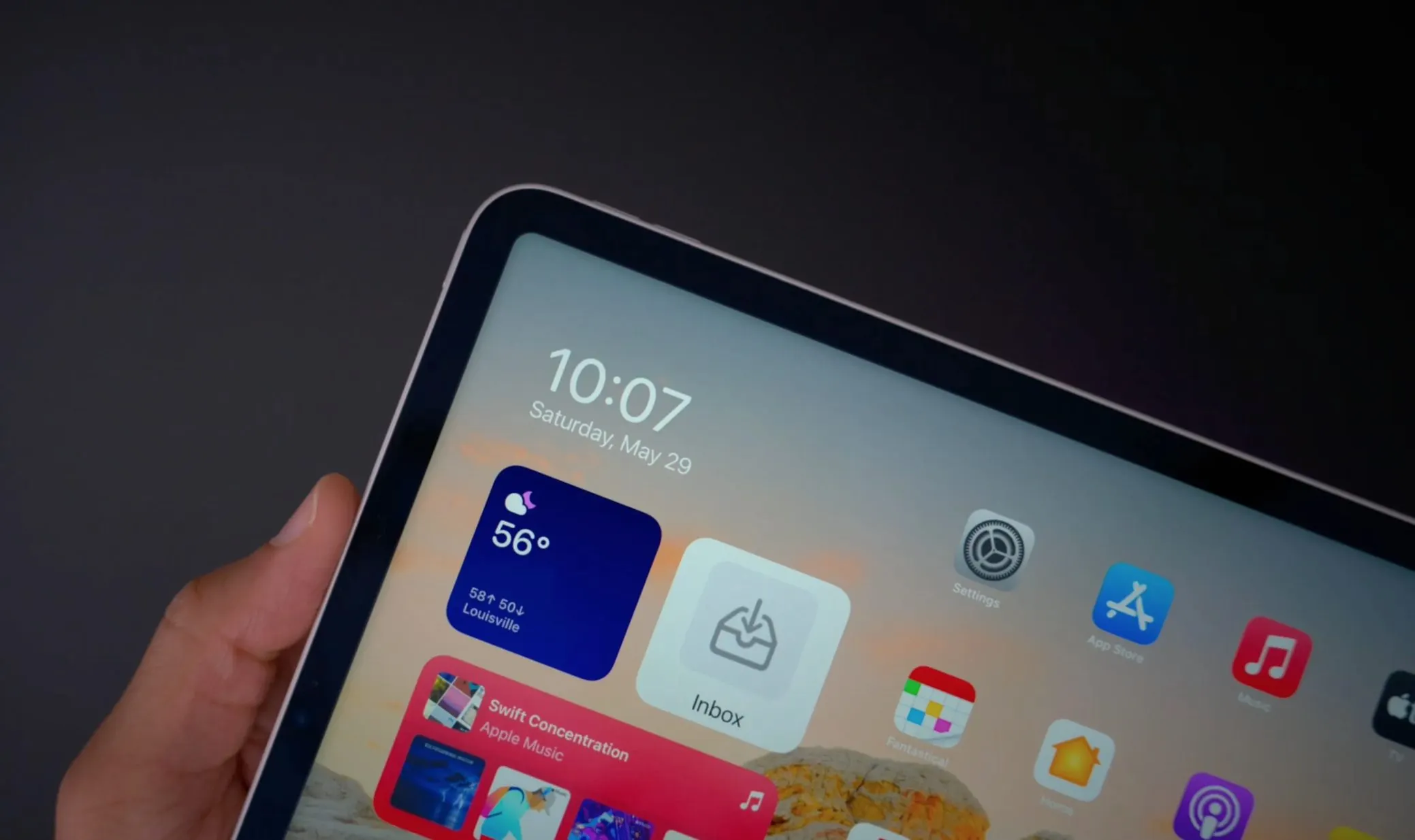 Скоро выйдет огромный iPad. Реально гигантский – за бешеные деньги