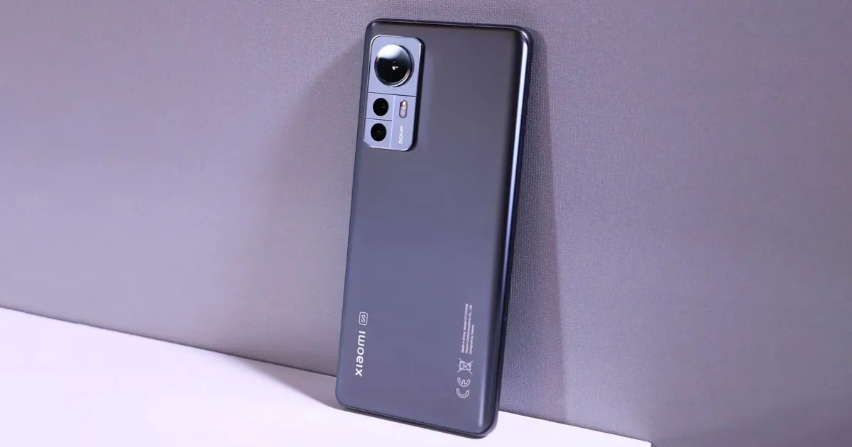 Этот Xiaomi — самый выгодный флагман бренда. Мы знаем, где его можно взять по минимальной цене