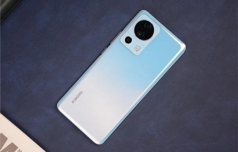 Секретный Xiaomi теперь можно заказать на Joom. У него мощный чип и уникальная фронтальная камера