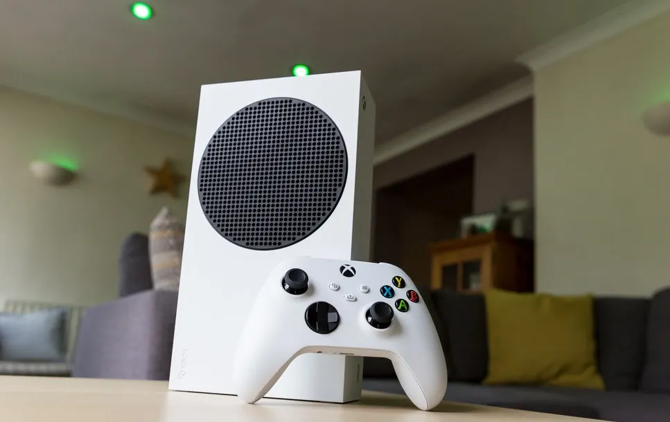 Xbox Series S отдают с неплохой скидкой на Маркете. Прайс круче, чем на распродаже 11.11