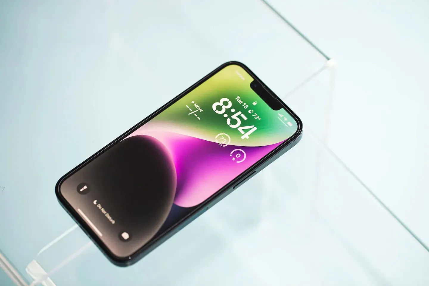 10 крутых гаджетов, которые можно заказать без пошлин. iPhone 14, стайлер Dyson и другие хиты
