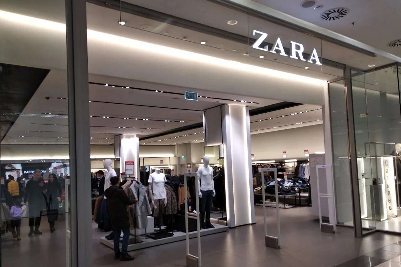 Одежду Zara и Nike можно купить через «Почту России». Farfetch и  ASOS теперь тоже доступны
