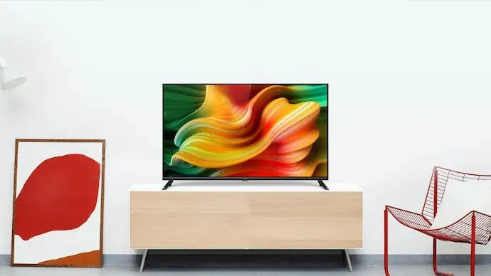 Телевизор Realme радикально подешевел в России. Вариант с 4K и кучей фишек