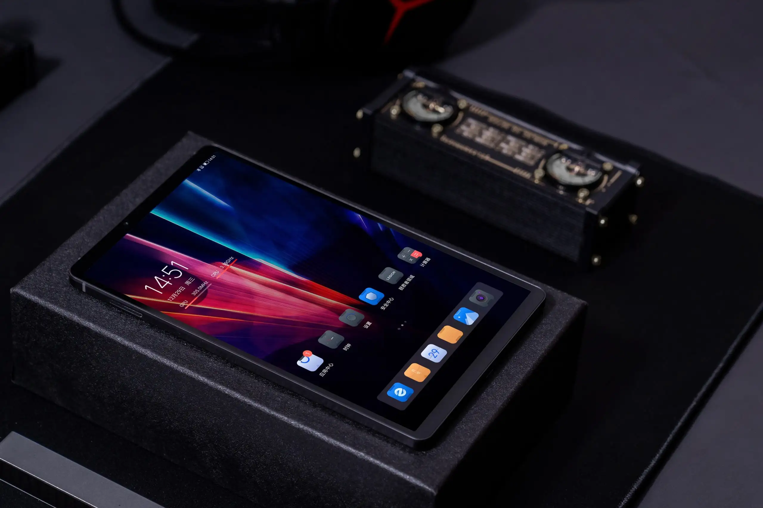 Топовый планшет Lenovo отдают по фантастически низкой цене. Лучший вариант для геймеров