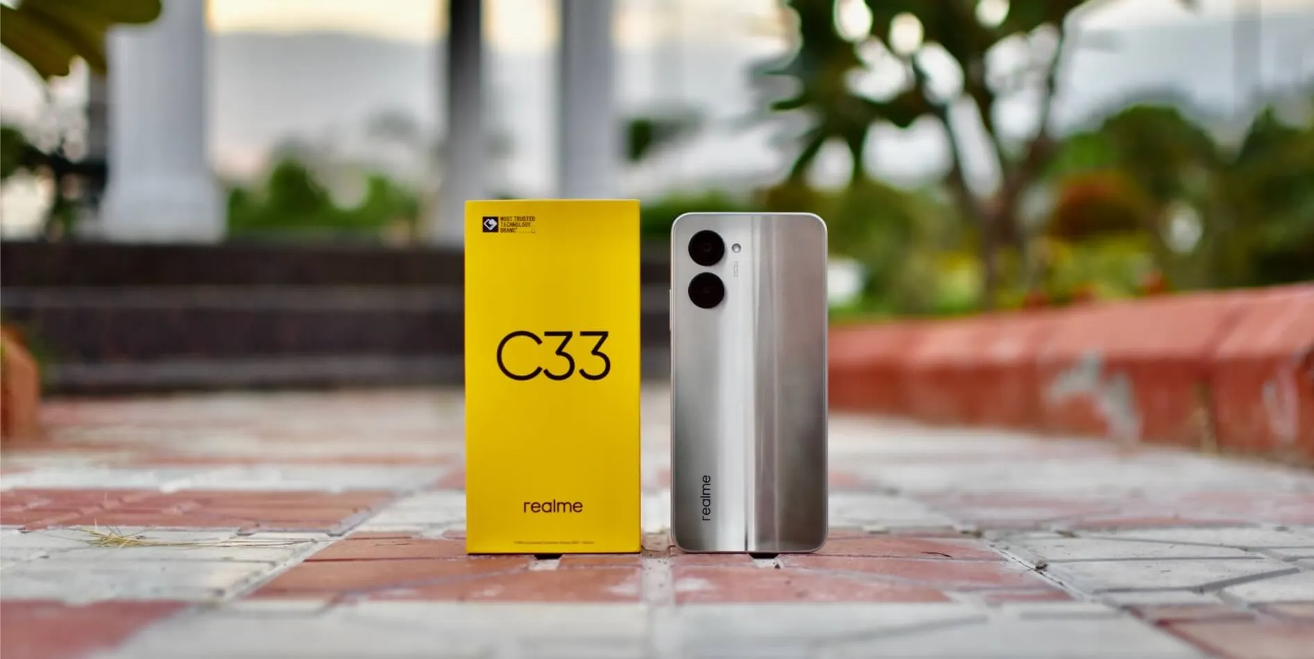 Realme C33 — новый бабушкофон бренда. Стоит ли его брать?