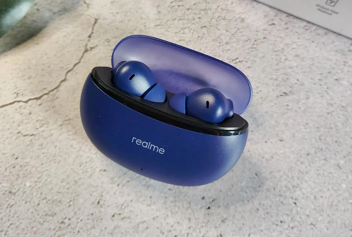 Realme Buds Air 3 Neo сливают за копейки. Это ультрабюджетные TWS-наушники с хорошей автономностью и парой фишек