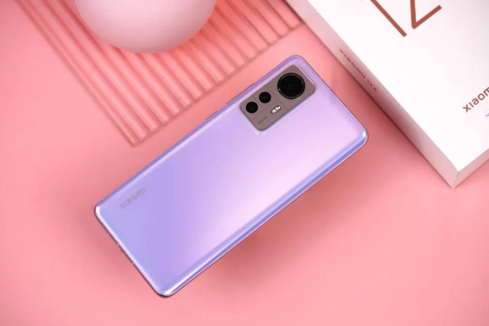 Об этом Xiaomi все забыли, а зря. Самый выгодный флагман бренда отдают за бесценок
