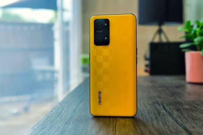Этот Realme — настоящий убийца флагманов. Его еще можно урвать по оптимальной цене