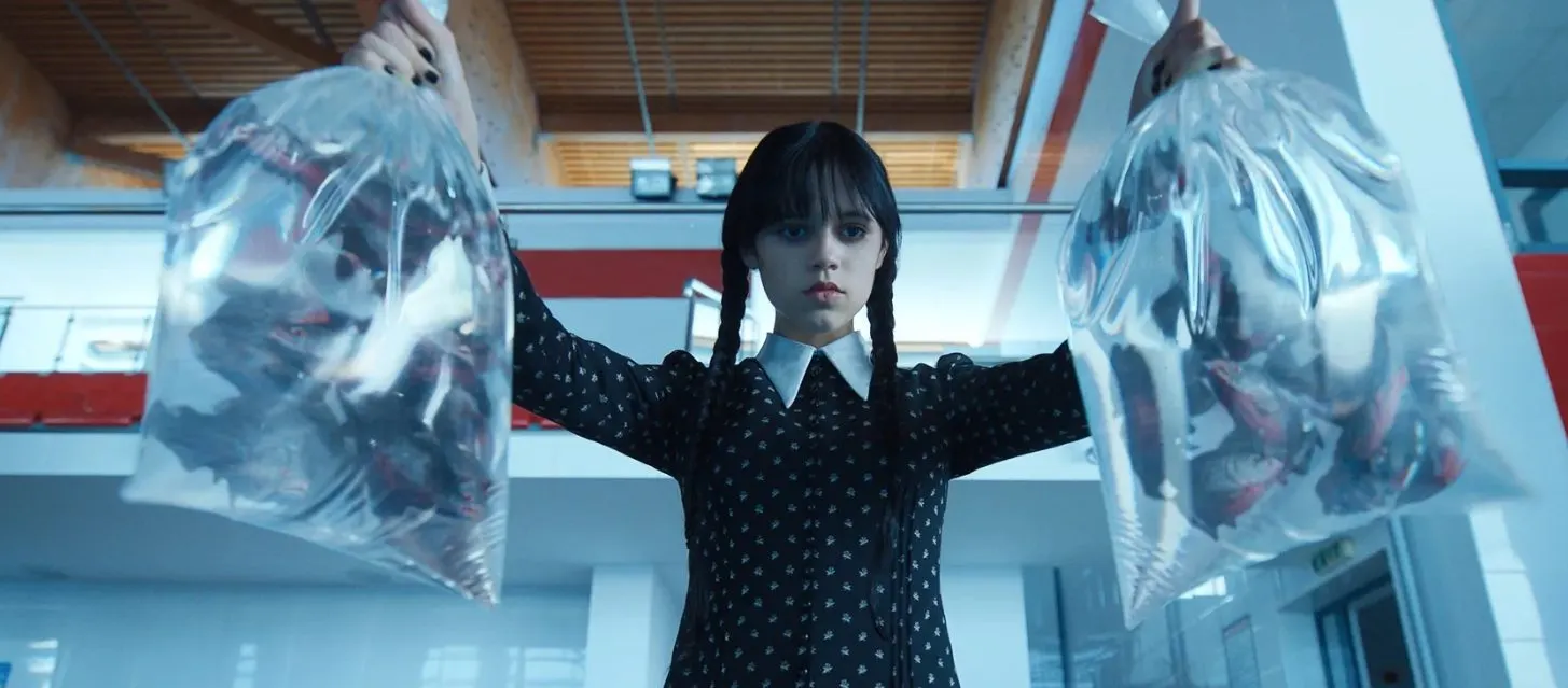 «Уэнсдэй» – слабый, но приятный сериал. Почему им все восхищаются?