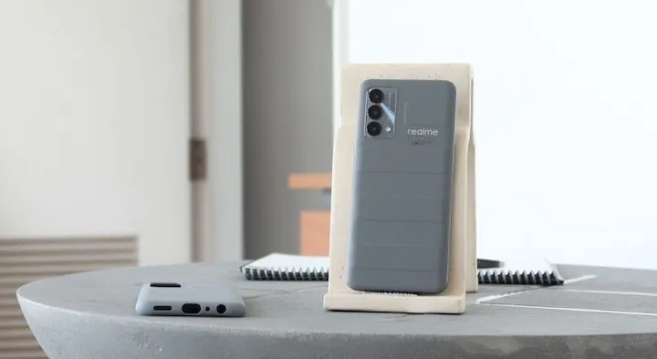 Об этом Realme все забыли, а зря. Убийцу флагманов отдают за бесценок