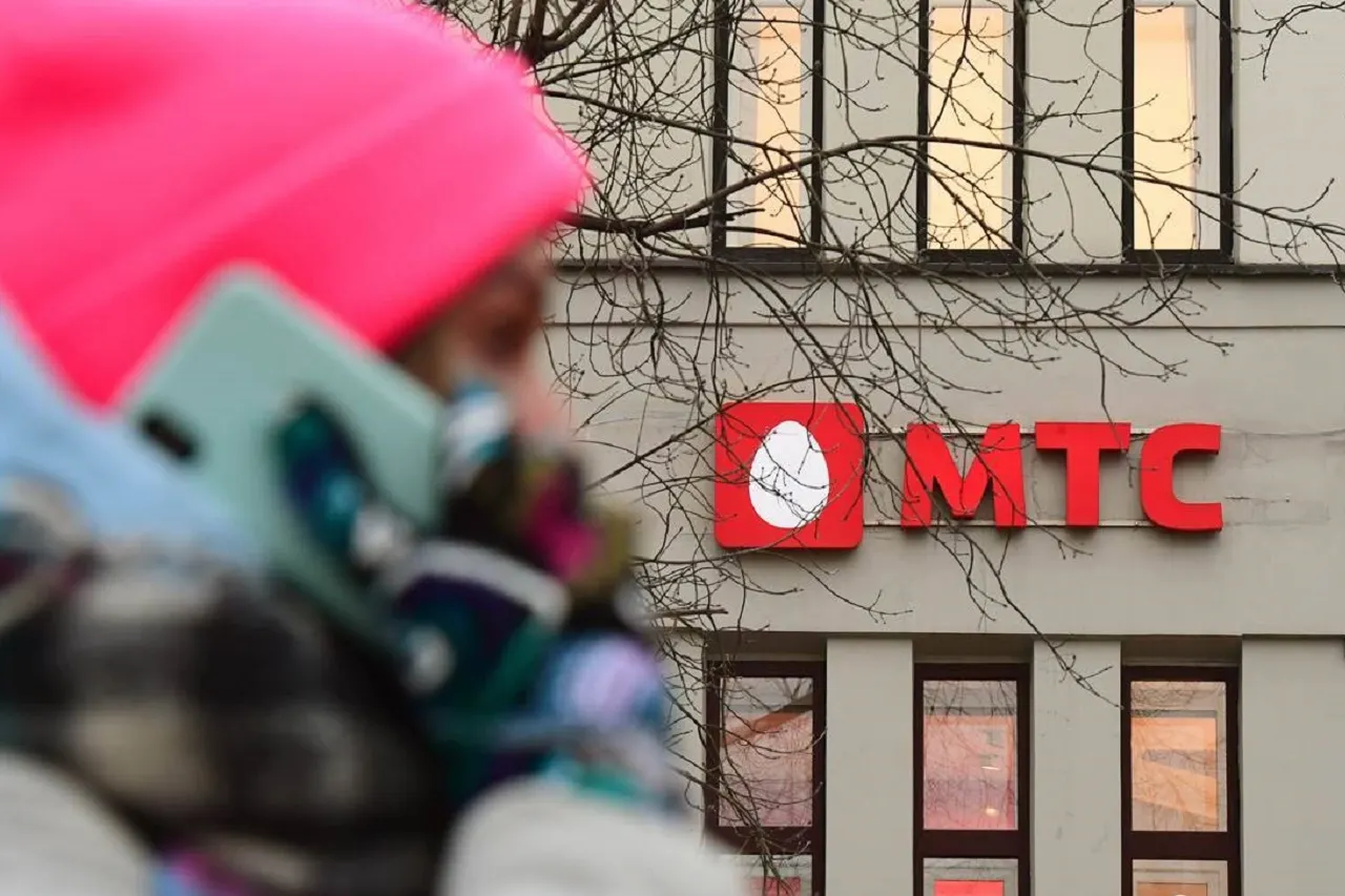В МТС введут комиссию за пополнение счета. Где платить за телефон без лишних процентов?