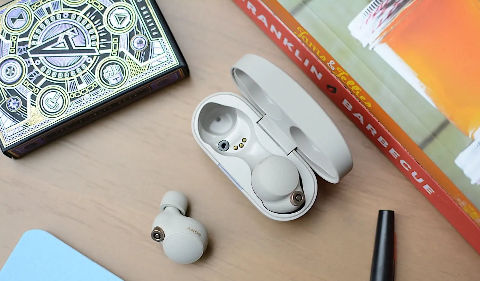 5 лучших моделей TWS-наушников на рынке. От AirPods Pro 2 до нового хита OnePlus