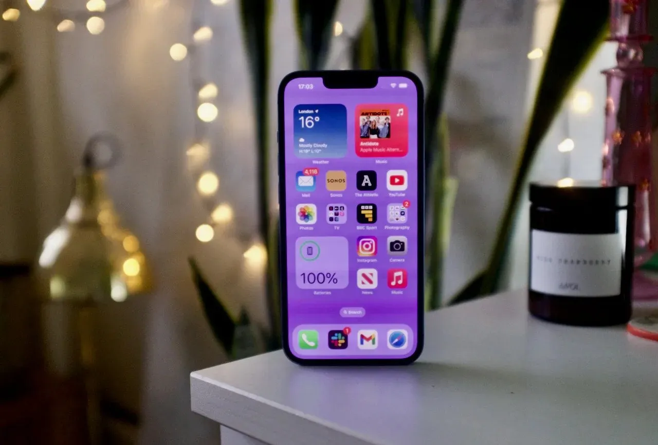 iPhone 14 внезапно рухнул в цене. Теперь его однозначно стоит брать