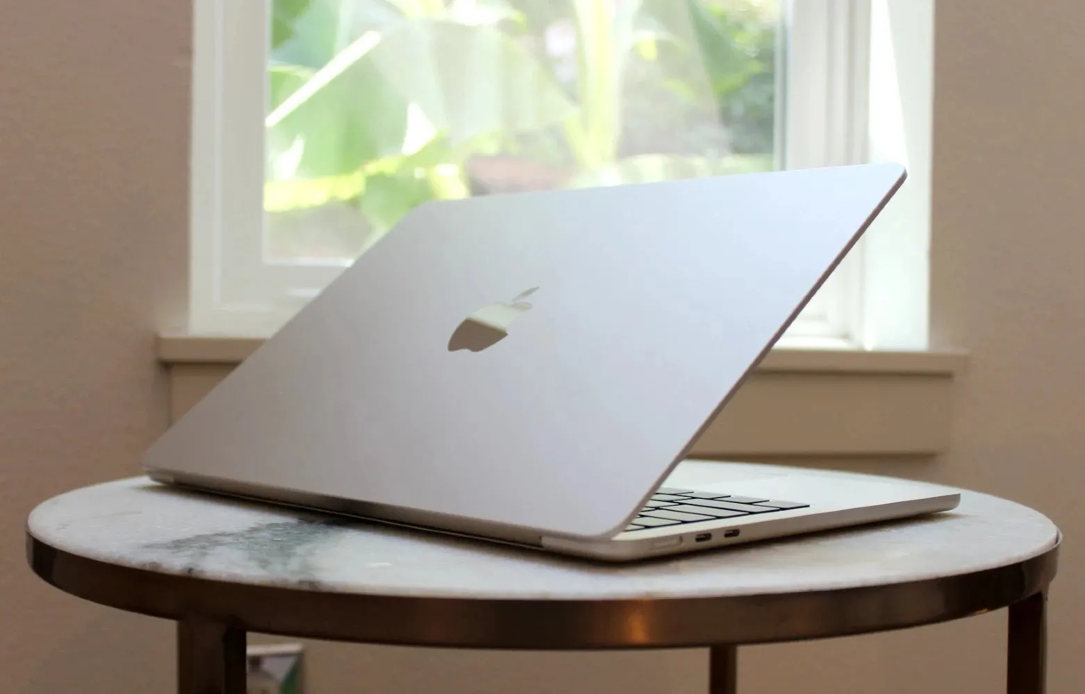 5 самых мощных ультрабуков на рынке. От доступного ASUS VivoBook до хитового MacBook Pro