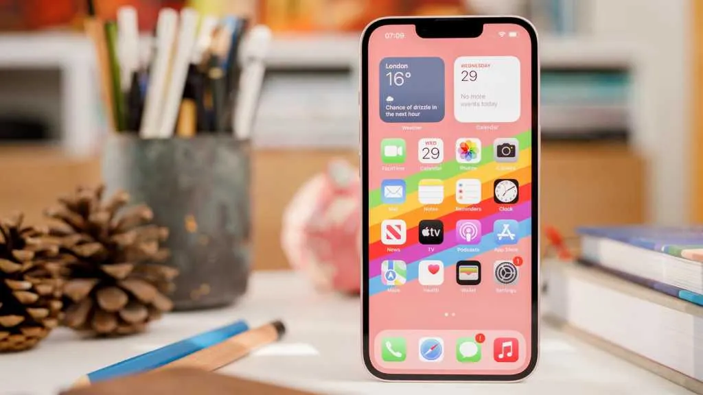 iPhone 13 стоит аномально дешево на Ozon. В чем подвох?