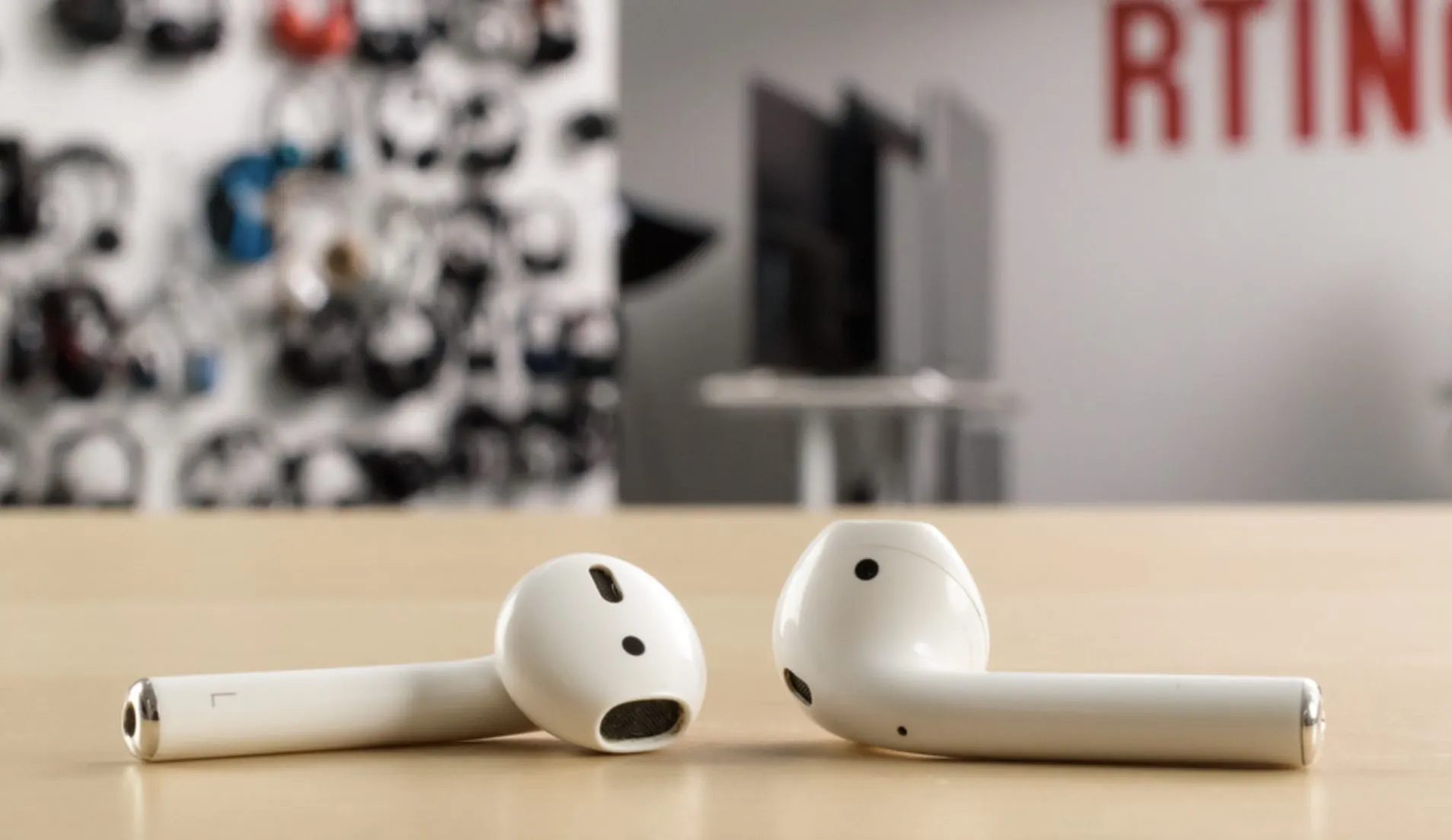 Нам готовят дешевые AirPods. Apple захватит весь рынок наушников